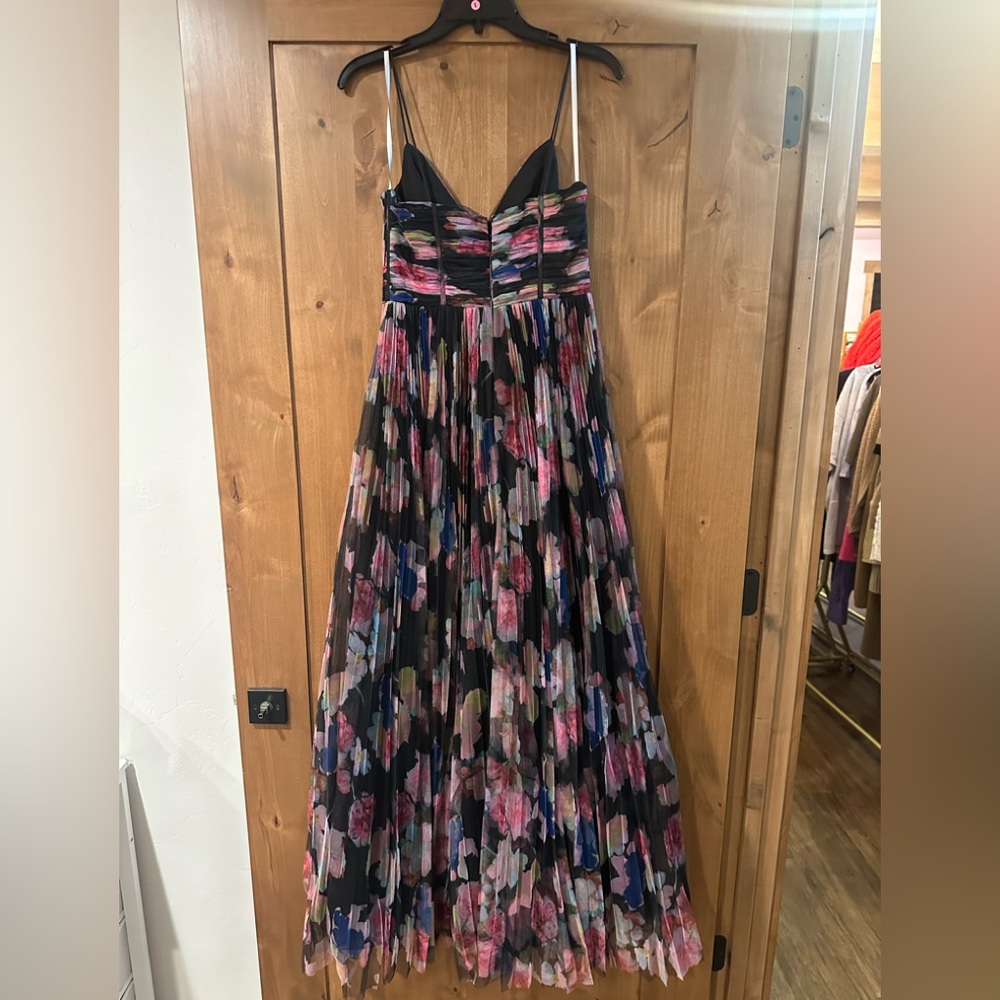 Monique Lhuilier Yvonne Mesh Floral Dress - Picture 4 of 6